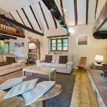 Holiday home Lavish Mansion With Heated Swimming Pool Brandonnet