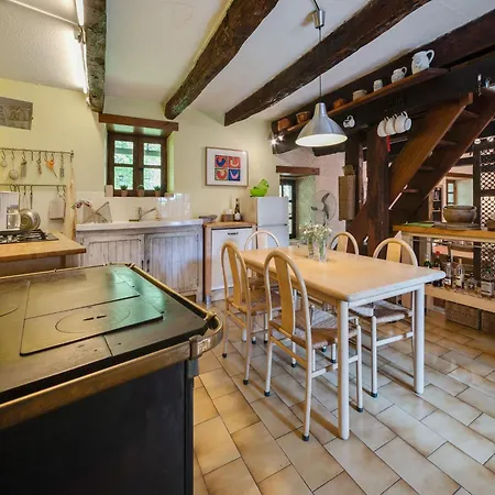 Casa de Férias Sunny Watermill With Heated Pool