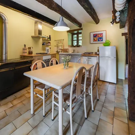 Sunny Watermill With Heated Pool Casa de Férias