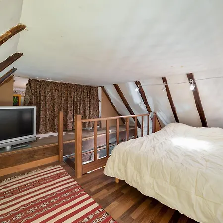 Sunny Watermill With Heated Pool Brandonnet