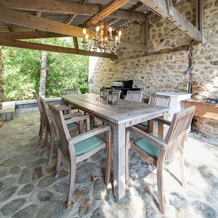 Casa de Férias Sunny Watermill With Heated Pool Brandonnet